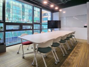 9층 회의실 회의실 (12명)