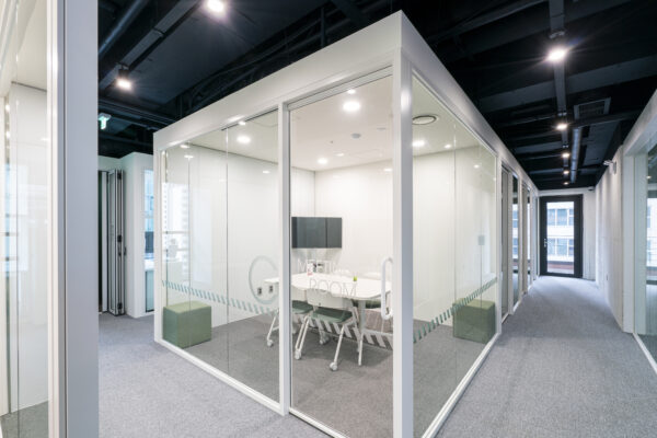 Con_C_00 회의실 (4명)